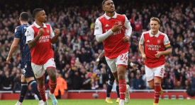 3-0！2-1！英超悲喜夜：纽卡迎首胜，维拉4战0胜，枪手登顶！